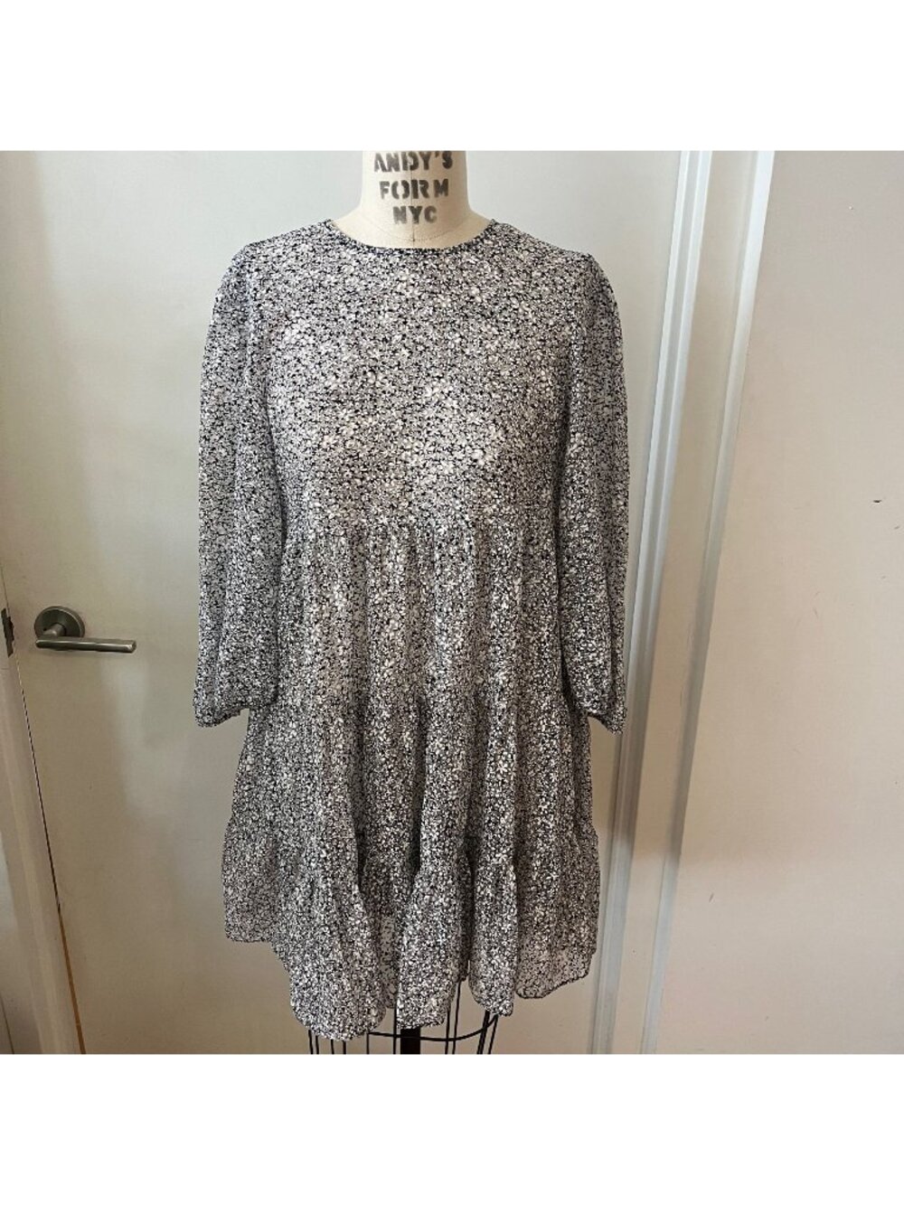 MAJE Dream Tomorrow 3 Tiered Black and White Ditzy Floral Dress Size Medium (38)